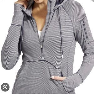 🤍💙WOMENS HEAVENLY HAIL ATHLETA HALF-ZIP💙🤍